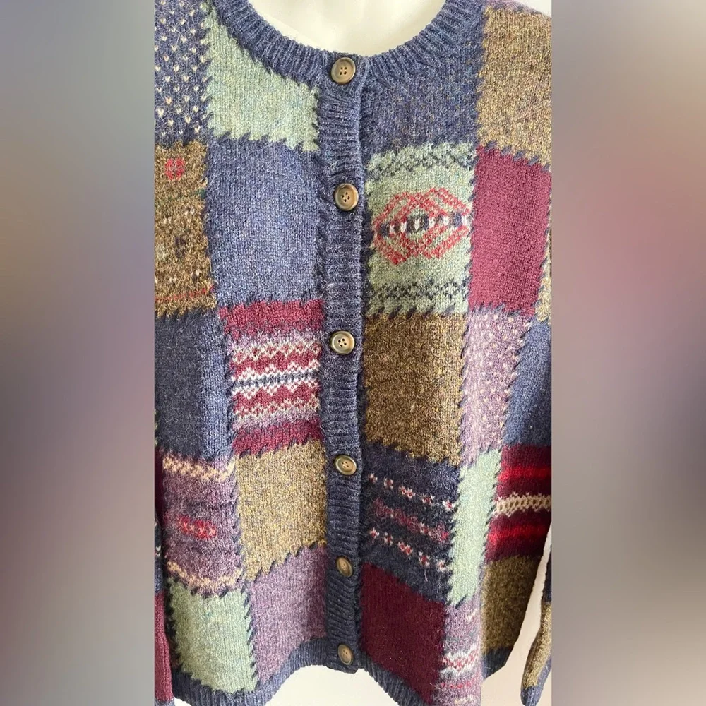 EDDIE BAUER Vintage 100% Wool Deer Bay Patchwork
Cardigan Sweater sz M
Women's - Picture 7 of 8